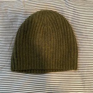 Club Monaco 100% Cashmere winter hat